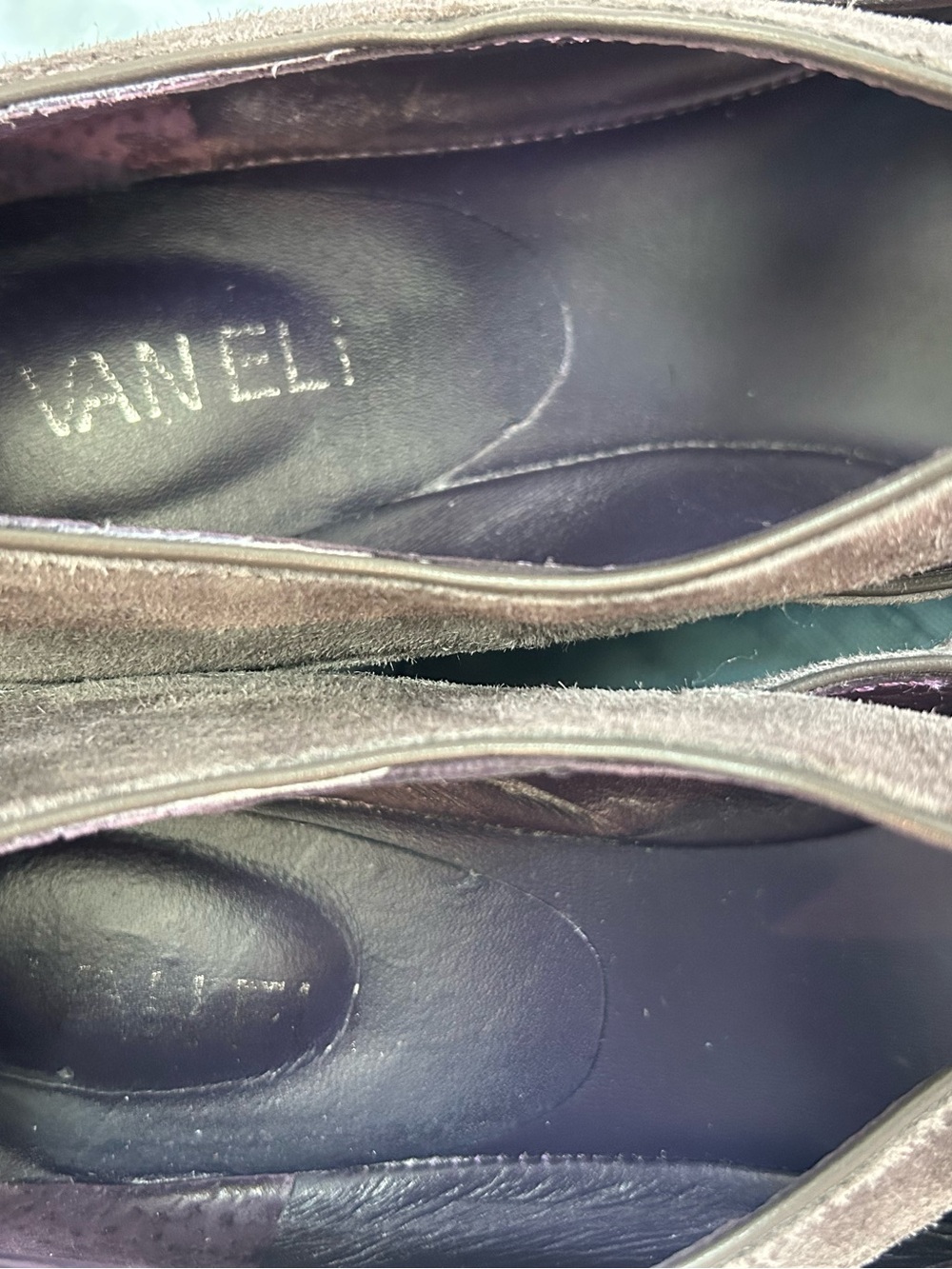 Vaneli Gray Suede Mary Jane Wedge Comfort Shoes Size 7.5 Quiet Luxury - Picture 9 of 9